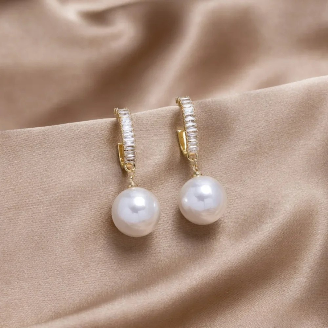 Chic Earrings with Pearls and Zirconia