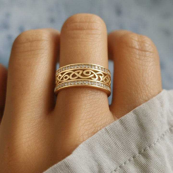 Shimmering Openwork Gold Ring